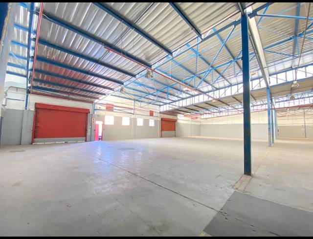 3,086M² WAREHOUSE TO LET IN STRIJDOMPARK